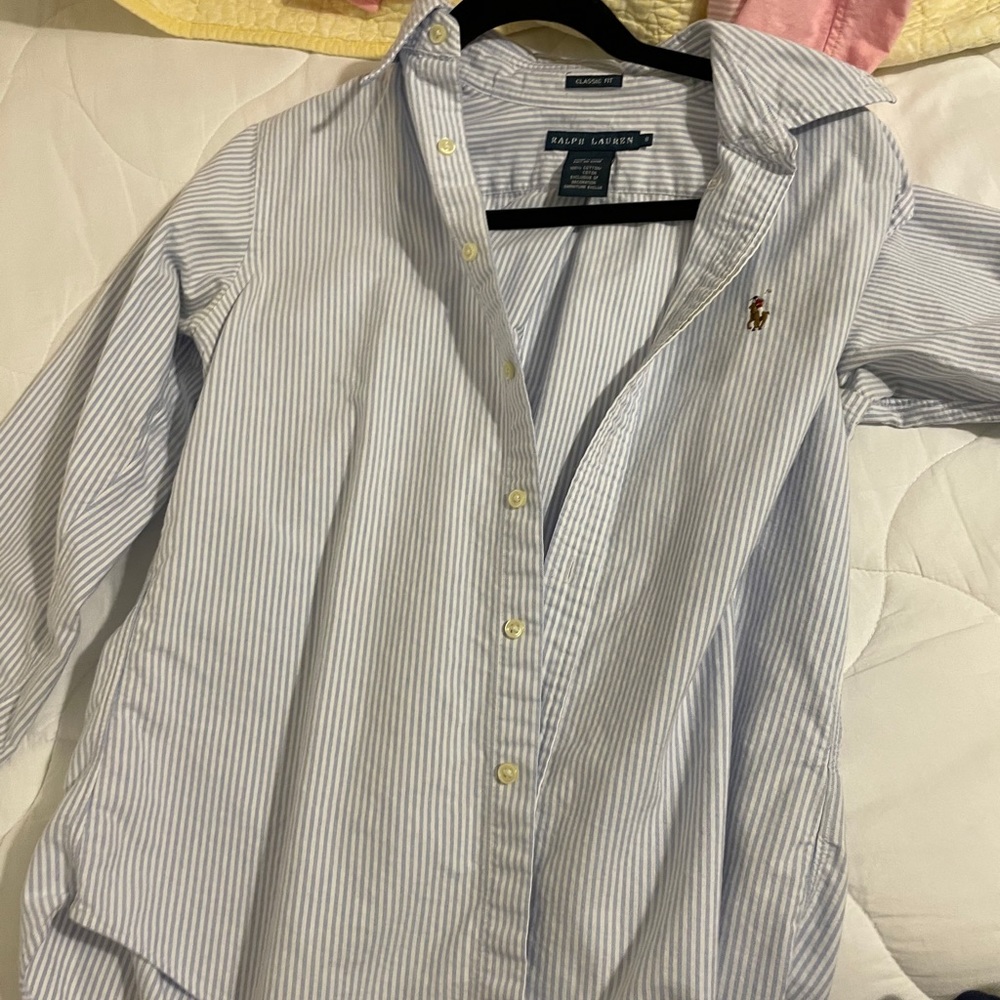 Button down Ralph Lauren blue stripes size 8